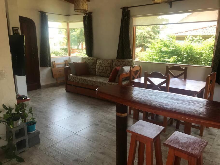 Los Acantilados House | Casa en Los Acantilados (Playas del Sur)