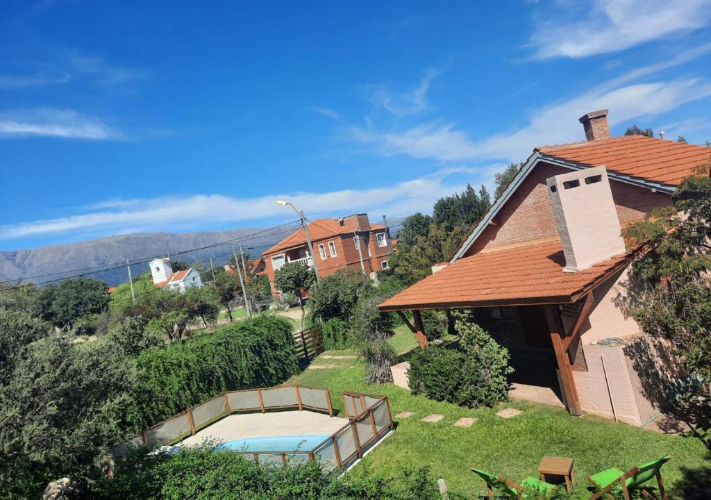 Merlo House | Casa Etor
