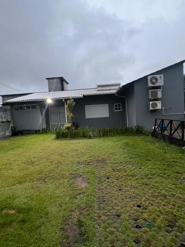 Vargem do Bom Jesus House | Casa familiar - Refúgio Climatizado