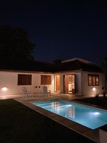 Chascomus House | Casa Franklin, A media cuadra de la laguna!