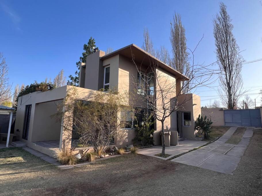 Vistalba House | Casa La Jarilla, con jardín y piscina en Vistalba