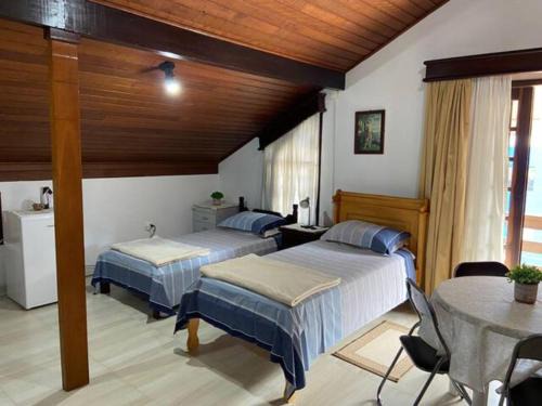 Itoupava Seca House | Casa Leicht - Quarto Família