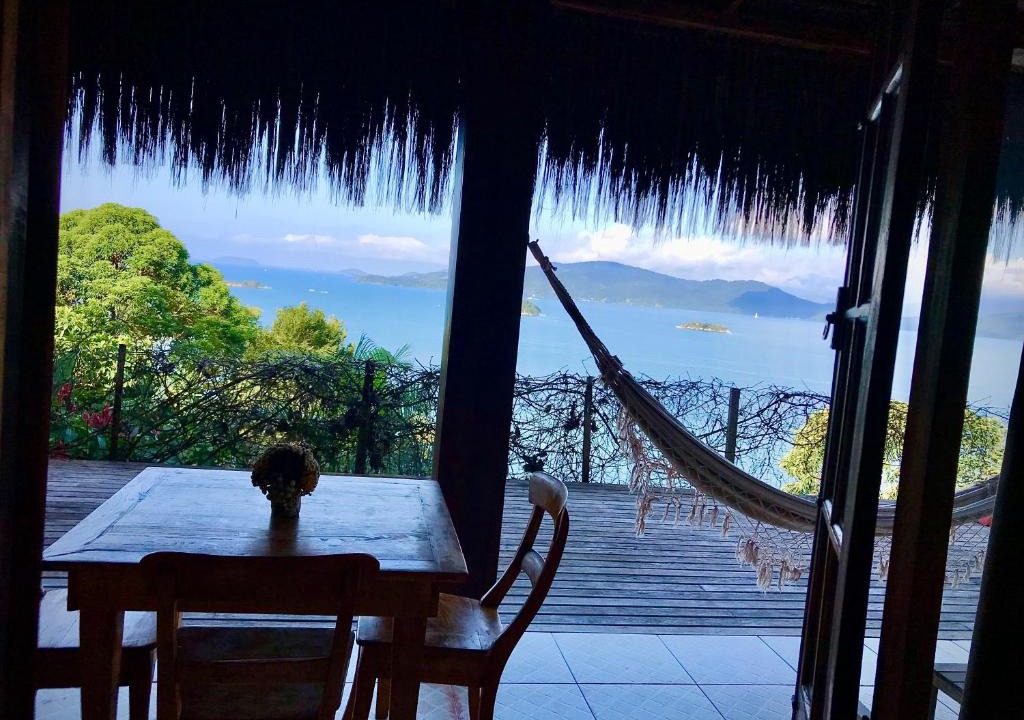 Paraty House | Casa na Praia com vista para o mar