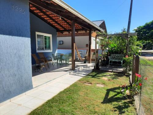 Ubatuba House | casa no paraíso do Capri