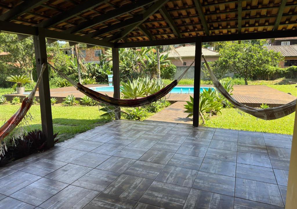 Armacao House | Casa Perfeita para Famílias com Piscina - Sul da Ilha