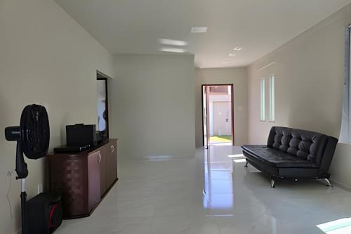 Porto da Roca House | Casa privativa em Itaúna