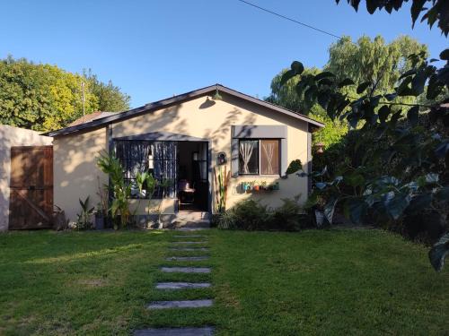 Tigre House | Casita Casa con parque, estacionamiento y pileta en Tigre