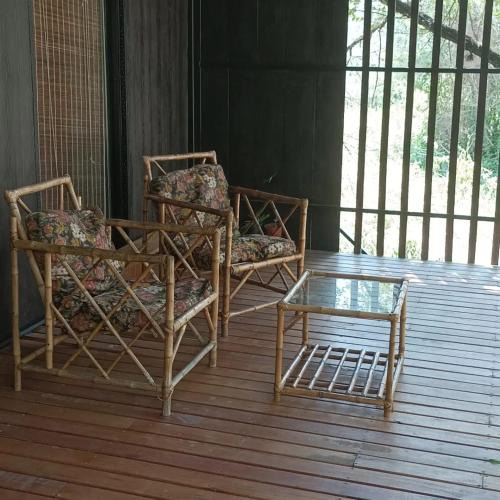 Yocsina House | Casita en el río, Mayu Sumaj