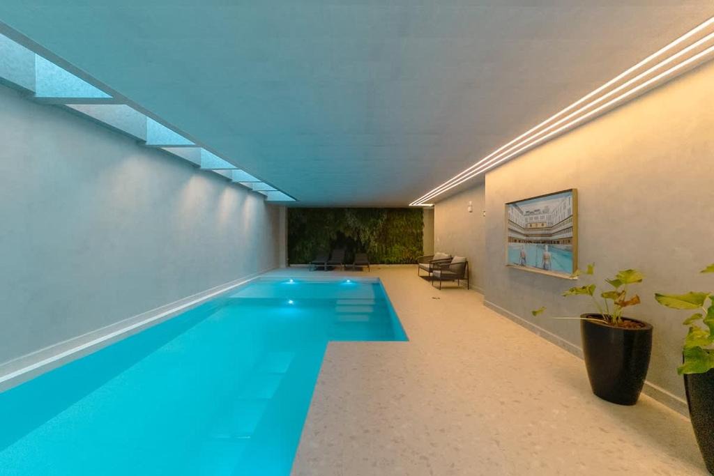 Zona 01 Apartment | Centro Moderno - Estilo e Conforto Unicos - NEO1004