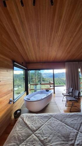 Bom Jardim da Serra Cabin | Chalé casal com Banheira - Cerro Leão Estância