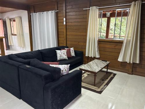 Vitor Hugo House | Chalé Essência do Vale