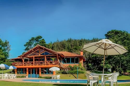 Passa Quatro Apartment | Chalé p/família com lareira, sauna e piscina