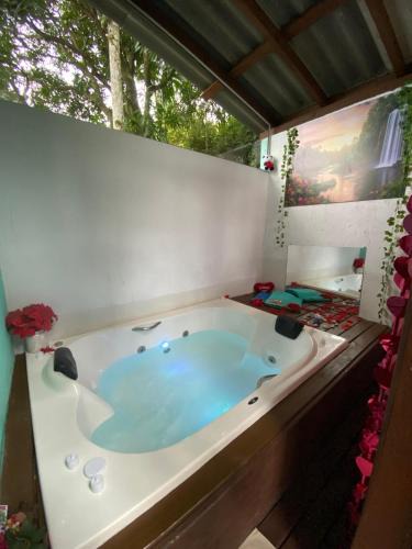 Saco dos Limoes Ski Chalet | Chalé Premium com jacuzzi privativa Florianópolis