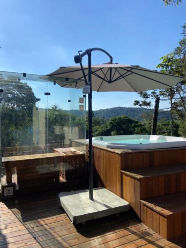 Itapevi Ski Chalet | Chalé Romântico com Hidro e Sauna, Pet Friendly, Perto de São Paulo - Ecovilla Zion