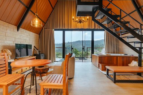 Jardim Andira Ski Chalet | Chalés Solenne