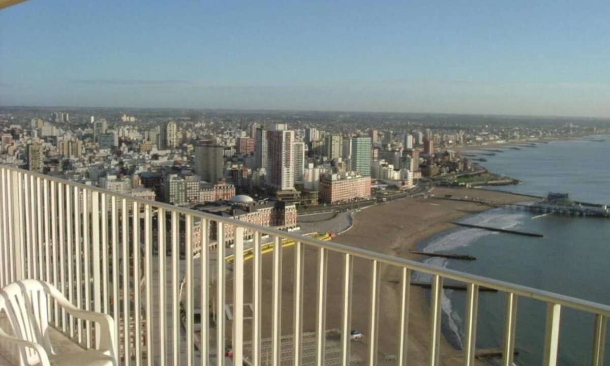 La Perla Apartment | Charming 2-bedroom apartment in Mar del Plata