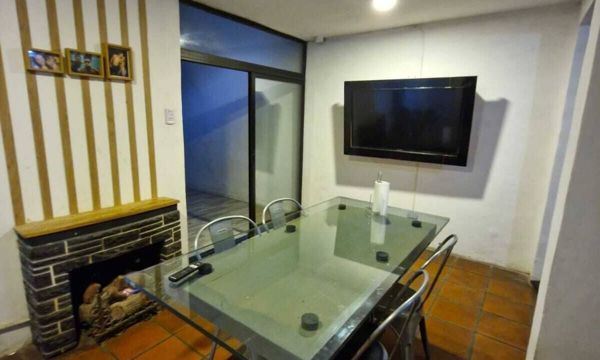 San Fernando House | Charming 2-bedroom house in lovely garden, 2 bedrooms, and with Wi-Fi