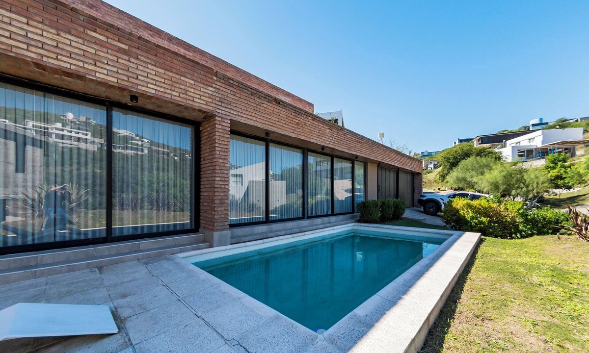 Yocsina House | Charming 3-bedroom house with AC, WiFi in pleasant La Calera
