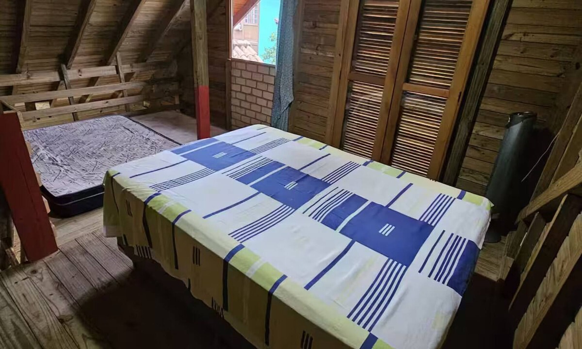 Praia do Rosa Cabin | Charming Cabin in Vila do Sol | Up to 6 installments with no interest