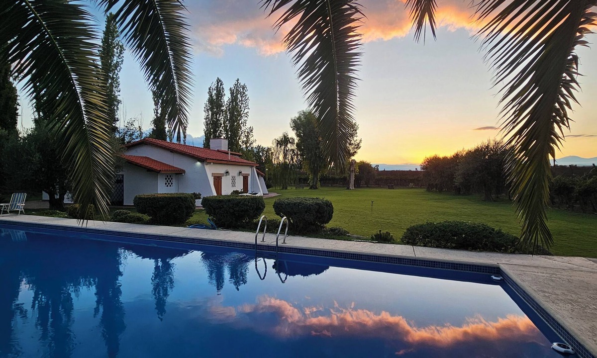 Junin Department House | Charming farmhouse in the middle of the vineyards of wine country Mendoza