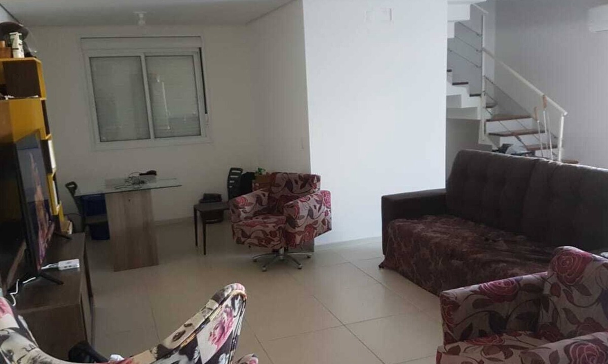 Camobi Apartment | Comfortable, spacious duplex complete with garage