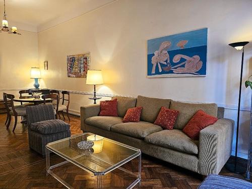 Balvanera Apartment | Comodo piso en Buenos Aires centro, cerca de importantes avenidas centros gastronomicos y plaza Houssey,