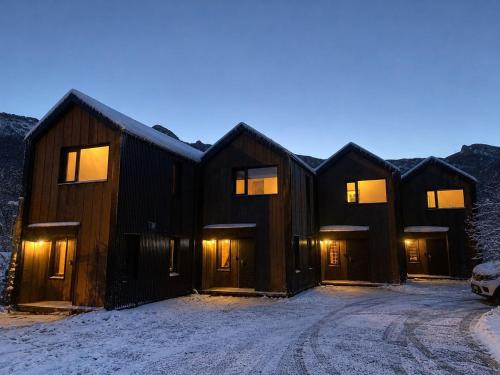 Villa Catedral Ski Chalet | Complejo Wicca de 4 unidades en la base del Cerro Catedral