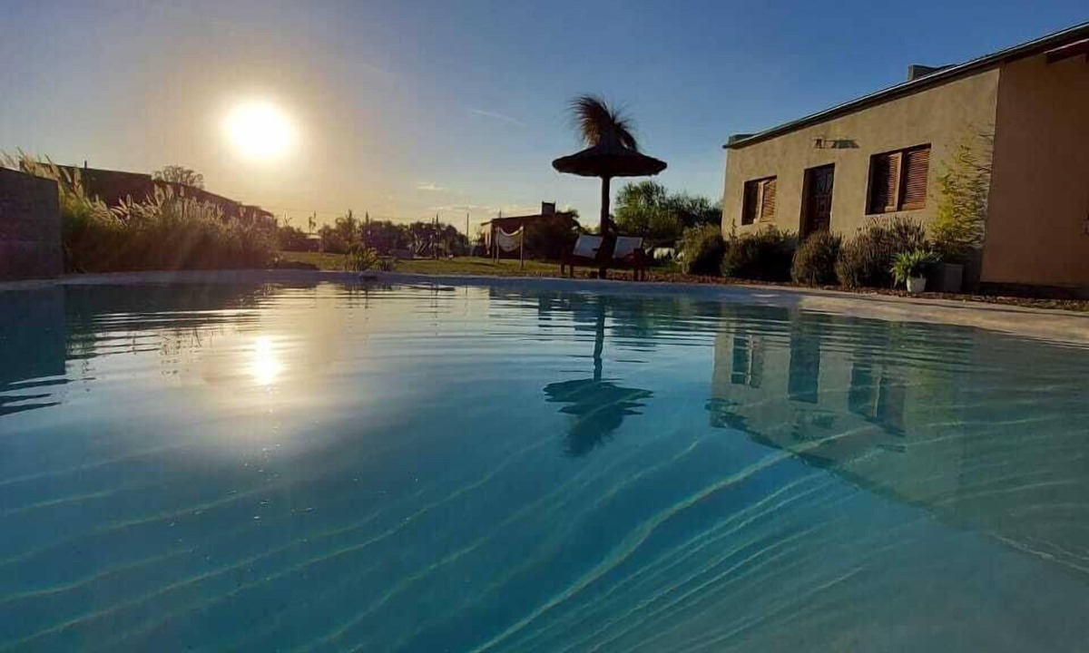 Caseros House | Complejo La Roca - Hospedaje
