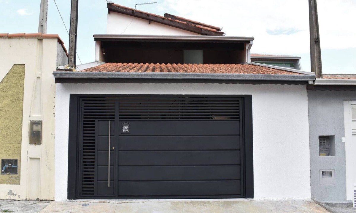 Mogi das Cruzes House | Complete house with private backyard.