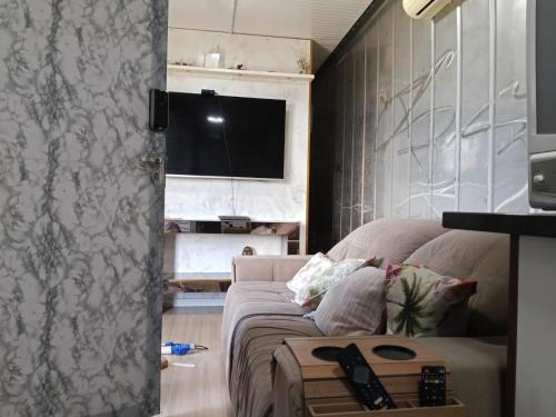 Colegio Agricola House | Container Premium com Banheira e Secadora, a 5min do centro, próximo a Br-280 e br-101
