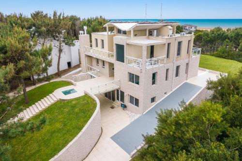 Pinamar Villa | Costa Esmerlada un-lugar-para-encontrarse