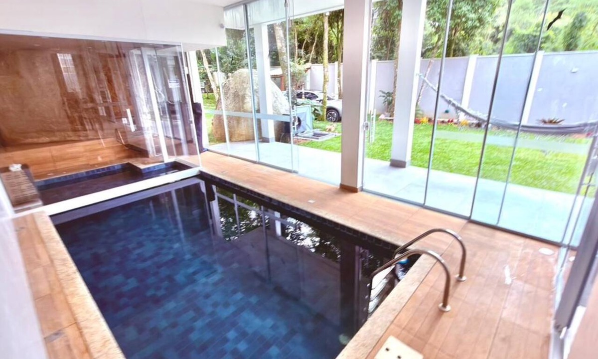 Caieiras Cottage | Country house with heated pool in the heart of Cantareira, 30 minutes from São Paulo.