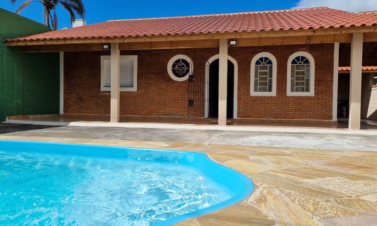 Indaia House | Cozy renovated house - Swimming pool and 100m from the beach