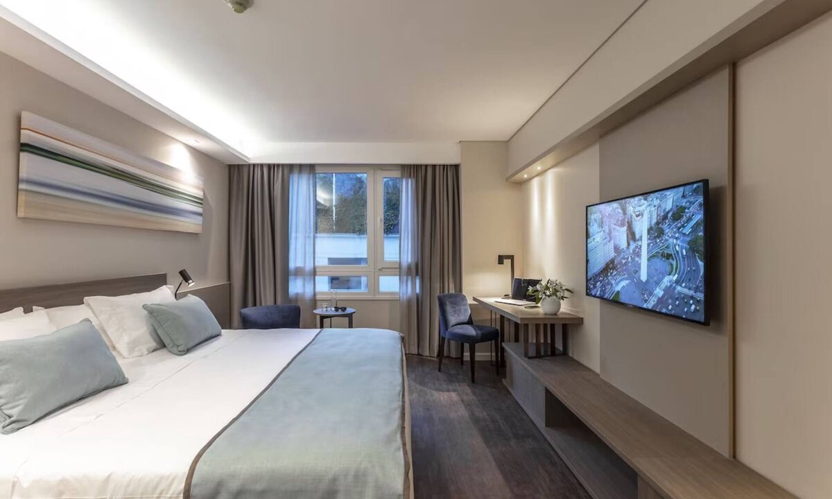 San Nicolas Hotel | Culture & City Life! Near Teatro Colon! Solarium, Fitness, & Restaurant