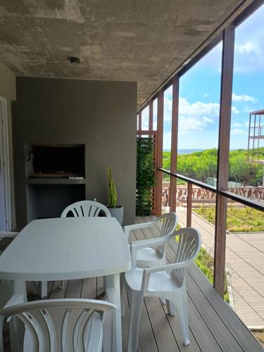 Costa del Este Apartment | Departamento con vista lateral al mar - Unidad 121
