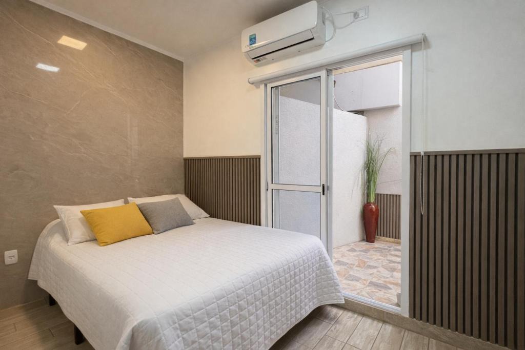 Florida Apartment | Departamento equipado en Vicente López para 3 personas Ideal River Plate ,Tecnópolis ,100 metros del tren