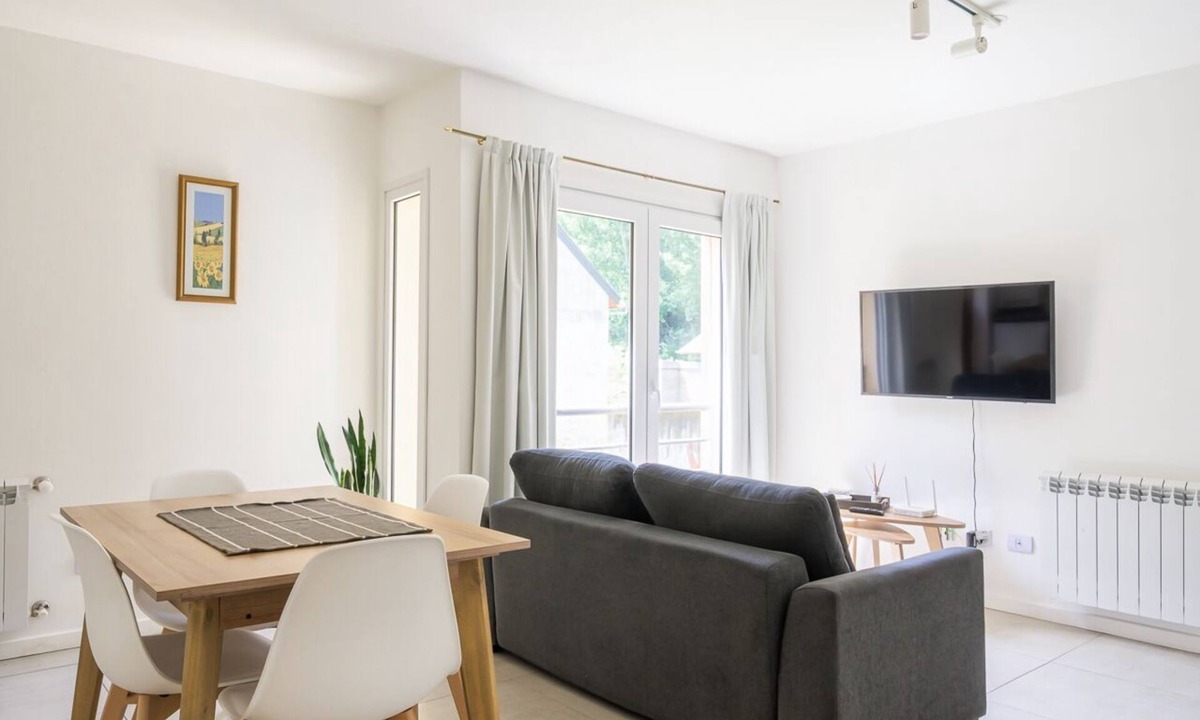 Lanin National Park Apartment | Dept. "Villegas" I Your Central Refuge in SanMa I Ayres del Bosque Lodgings