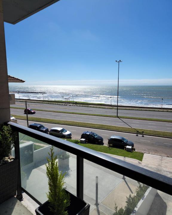Constitucion Apartment | Depto premium frente al mar, cochera y piscina!