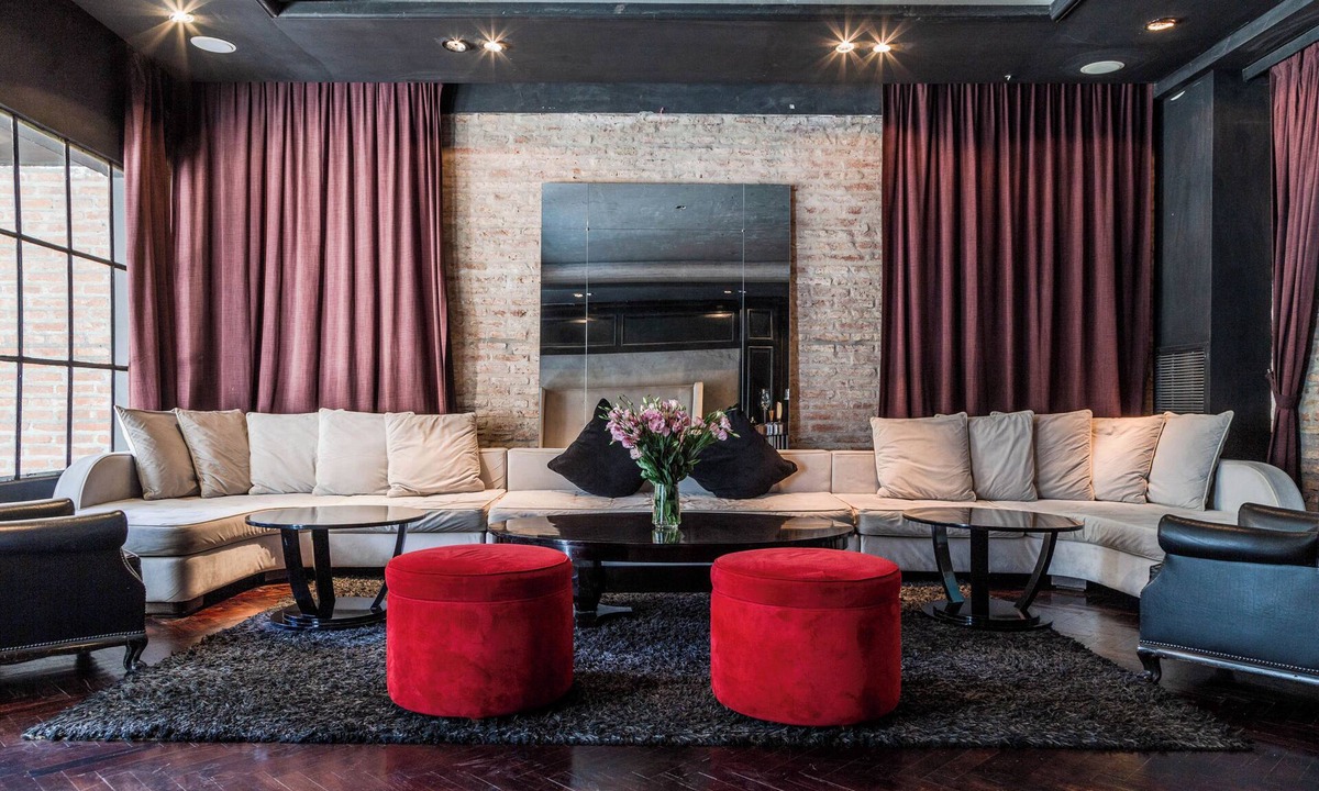 Palermo Villa | Design Villa in Trendy Neighborhood