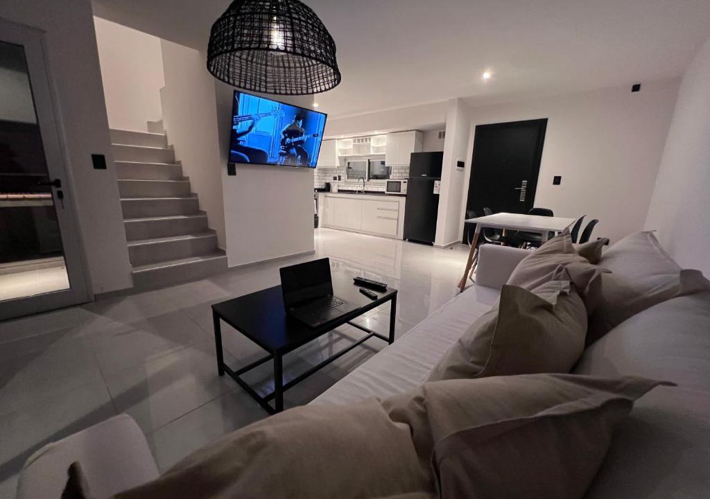 Chascomus Apartment | Duplex premium a 2 cuadras de la laguna con parrilla y cochera