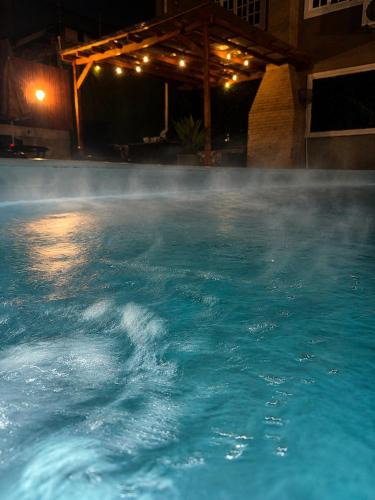 Boqueirao House | Espaço Privativo com Piscina Aquecida e Ambiente Exclusivo