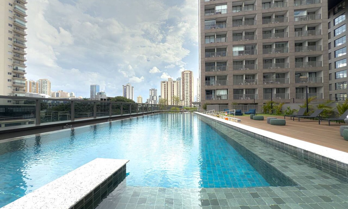 Zona Leste Apartment | Estúdios com piscina no lounge