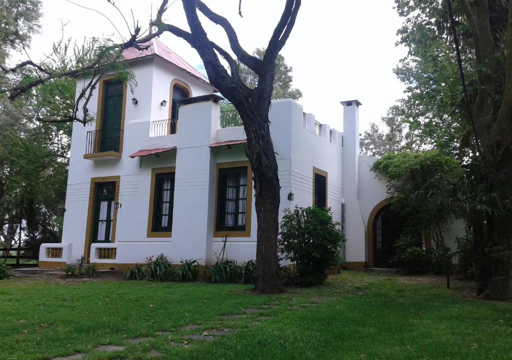 Partido de General Las Heras House | Estancia Santa Elena
