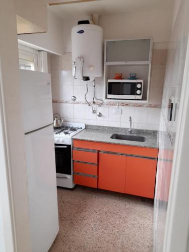 San Bernardo del Tuyu Apartment | Excellent 2 rooms in front with balcony