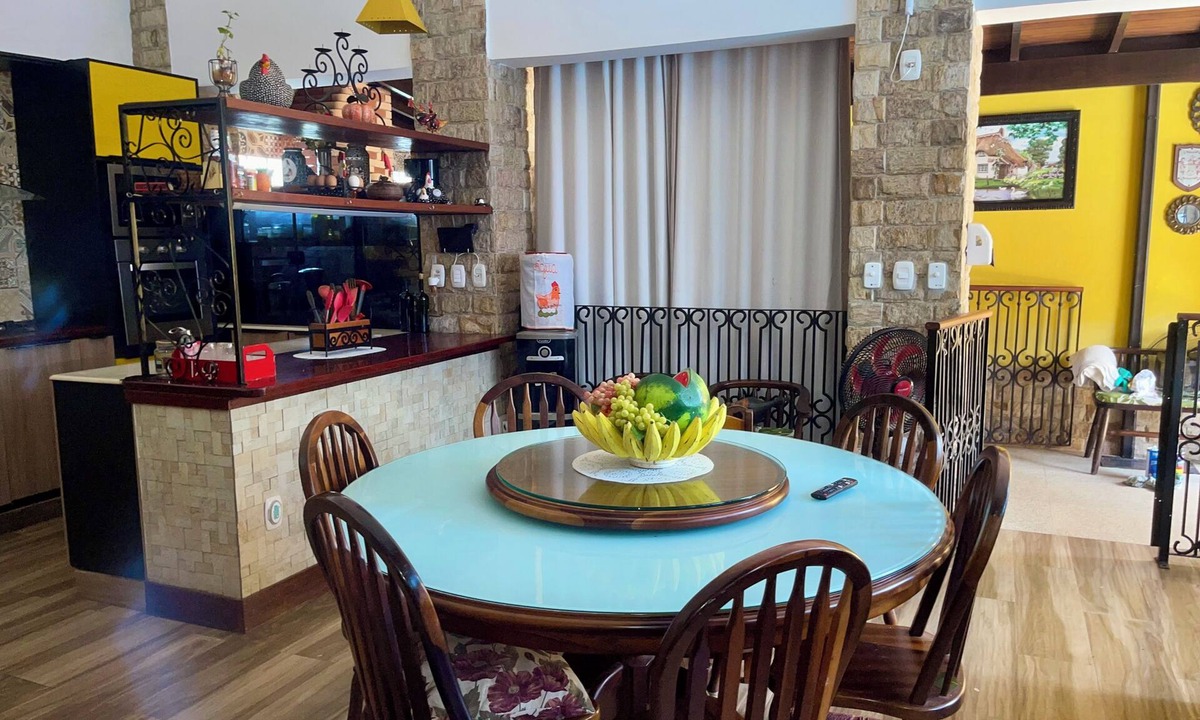 Penedo House | Experience tranquility and well-being in this charming rustic house in Recanto da Serra.