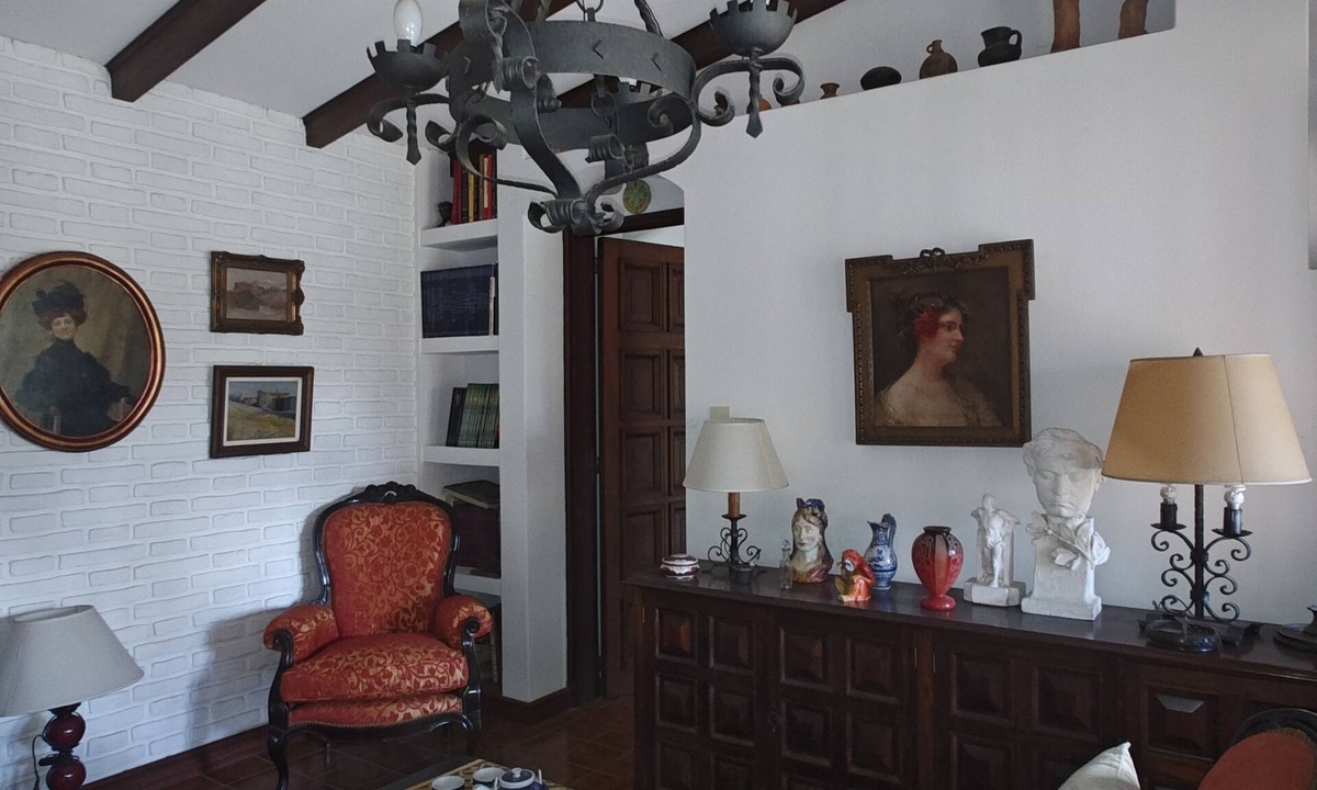 City Bell Ski Chalet | Fifth house in City Bell 300 mts gastronomic pole and 40min from the obelisk.