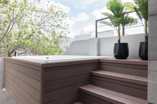 Palermo Ski Chalet | Fliphaus Sohohaus Aparts B - Plaza Serrano