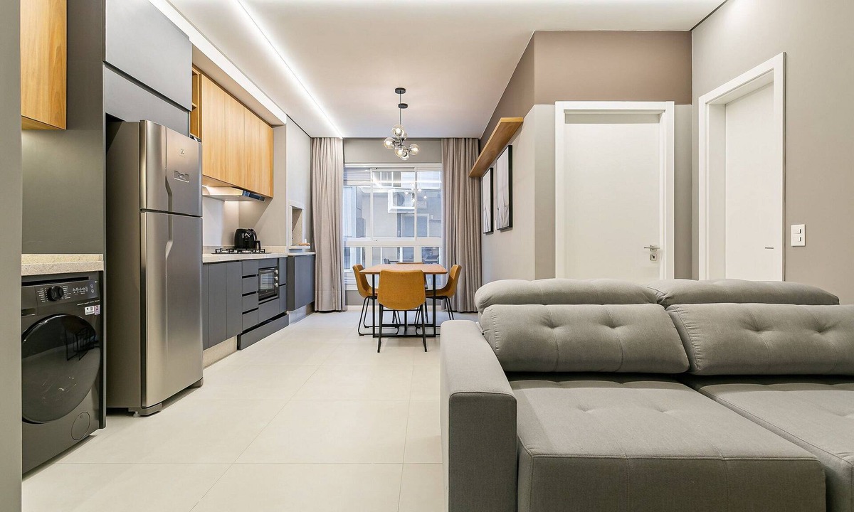 Florianopolis Apartment | Gastronomy | Commerce | Pool #TRINA04