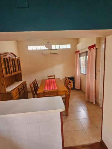 Venado Tuerto House | Habitacion privada en casa interna y centrica