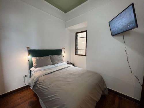 Buenos Aires Central Business District Apartment | Historic apartment in the city